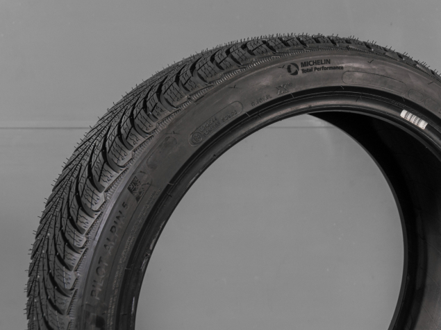 MICHELIN PILOT ALPIN 5 225/40 R19 93W 3528701123806 NOVÉ ZIMNÍ PNEUMATIKY