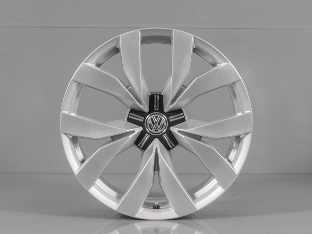 VOLKSWAGEN TOUAREG  9,0x20 5x112 ET33 TPMS, 760601025C ORIGINÁLNÍ ALU KOLA MONTERO