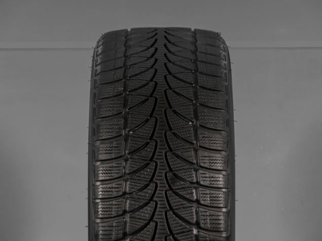 BRIDGESTONE BLIZZAK LM-32 XL 235/45 R18 98V 3286340868815 ZIMNÍ PNEUMATIKY