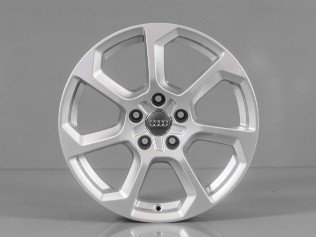 AUDI Q2 7,0x17 5x112 ET45 81A601025D ORIGINÁLNÍ ALU KOLA