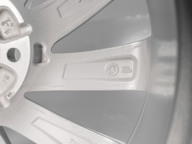 ŠKODA OCTAVIA IV, 5E3601025H, 5E3071498G 8Z8, R18, 5x112, ORIGINÁLNÍ ALU KOLA