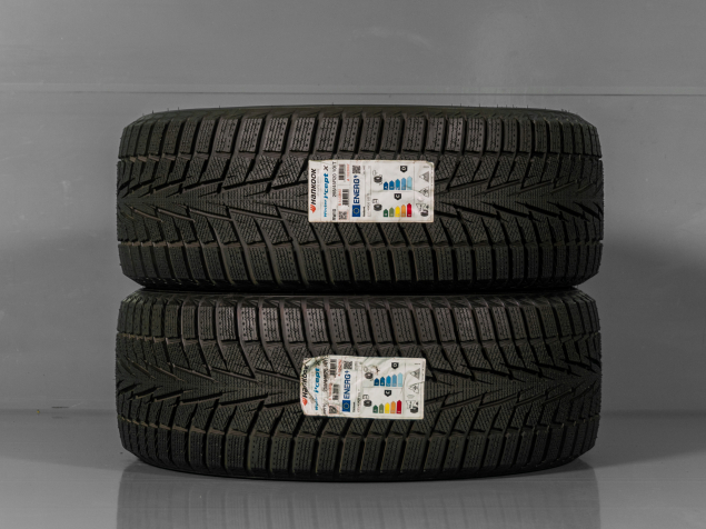 255/45 R20 101T NOVÉ ZIMNÍ PNEUMATIKY HANKOOK