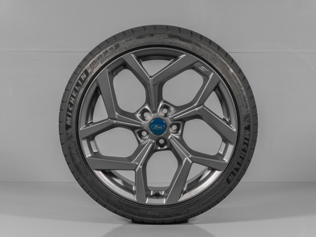 FORD PUMA ST, M1TJ-1007-AB, 225/40 R19 5x108, TPMS, ORIGINÁLNÍ LETNÍ ALU SADA