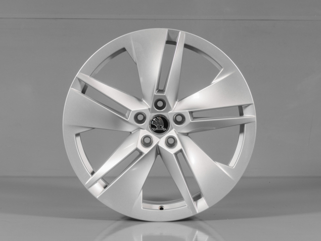 ŠKODA ENYAQ 8,0x19 5x112 ET45 5LA601025B, 5LG071499B 8Z8 ORIGINÁLNÍ DEMO ALU KOLA