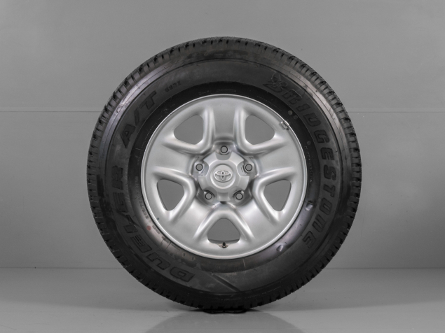 TOYOTA LAND CRUISER 7,0x17 5x150 ET60 245/75 R17 112H TPMS, OFFROAD SADA