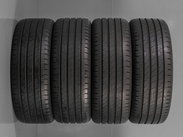 GOODYEAR EFFICIENT GRIP PERFORMACE 2 225/50 R17 94W 5452000682642