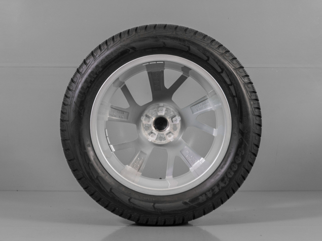 AUDI Q3 235/55 R18 104H 83A601025J ORIGINÁLNÍ ZIMNÍ ALU SADA
