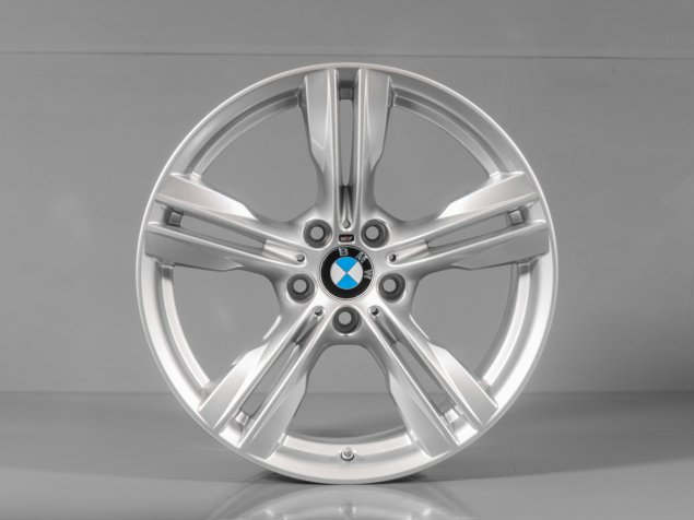 BMW X5M 9,0x19 5x120 ET 37 TPMS 7846786 ORIGINÁLNÍ ALU KOLA