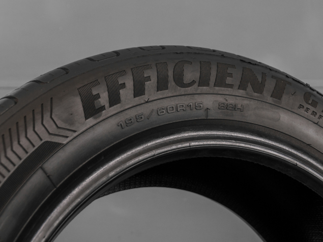 GOODYEAR EFFECIENTGRIP PERFORMACE 195/60 R15 88H 4038526431462 LETNÍ PNEUMATIKY