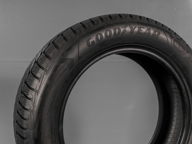 GOODYEAR ULTRAGRIP PERFORMACE SUV 225/60 R18 104H 5452000708038 ZIMNÍ PNEUMATIKY