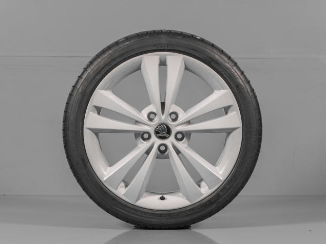 ŠKODA OCTAVIA, SUPERB, 1Z0601025AD, 225/40 R18 5x112, ORIGINÁLNÍ LETNÍ ALU SADA