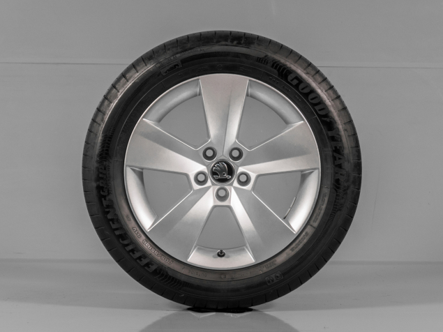 ŠKODA SCALA, 657601025, R16, ROZTEČ 5x100, ORIGINÁLNÍ LETNÍ SADA ORION