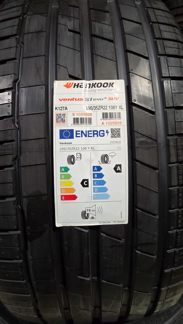 NOVÉ LETNÍ PNEUMATIKY HANKOOK VENTUS S1 EVO³ K127A SUV, XL 295/35 R22, EAN: 8808563472744