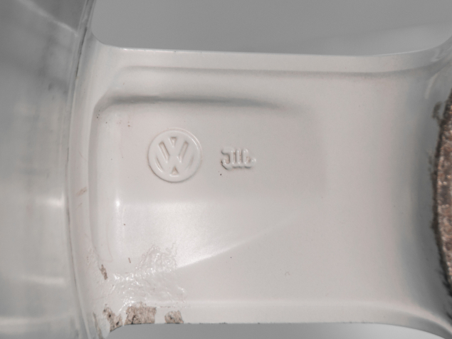 VW TOUAREG 7,5x17 5x130 ET50 7P6601025 NO SNÍMAČE TLAKU, ORIGINÁLNÍ ALU KOLA