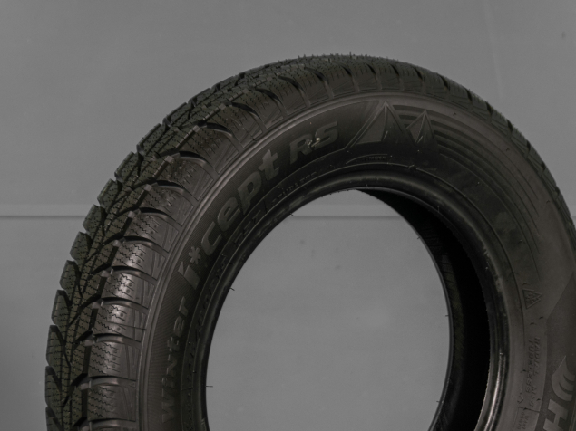 145/80 R13 75T NOVÉ ZIMNÍ PNEUMATIKY HANKOOK