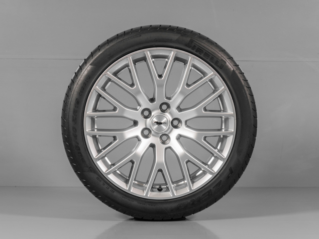 FORD MUSTANG, FR3J-1007-BD, 5x114,3 255/40 R19, TPMS, ORIGINÁLNÍ LETNÍ ALU SADA