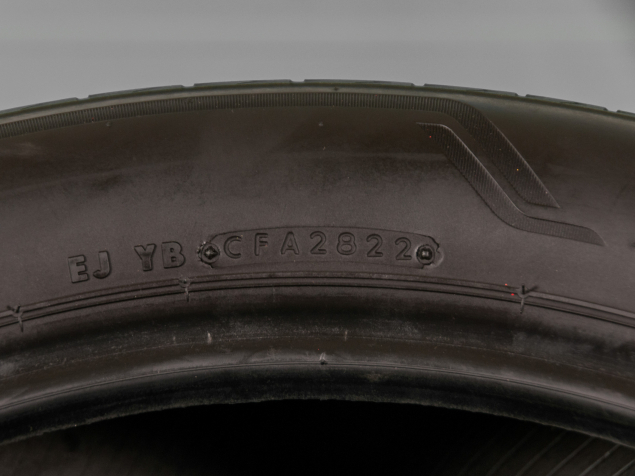 235/50 R20 100W POUŽITÉ LETNÍ PNEU BRIDGESTONE