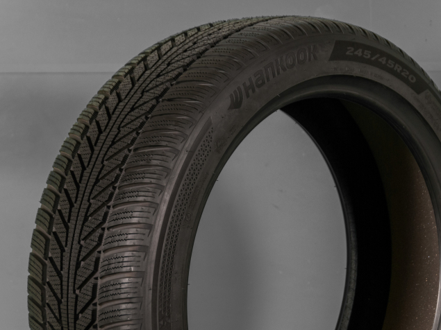 245/45 R20 103V XL EV NOVÉ ZIMNÍ PNEUMATIKY HANKOOK