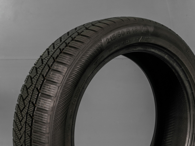 215/50 R18 92V POUŽITÉ ZIMNÍ PNEU CONTINENTAL