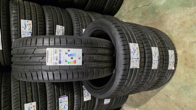 NOVÉ LETNÍ PNEUMATIKY HANKOOK 235/45 R19, EAN: 8808563457727
