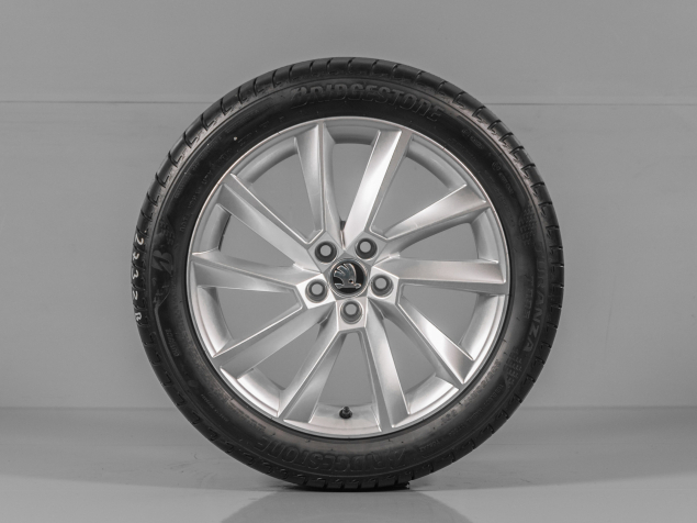 ŠKODA SCALA, 657601025D, R17 5x100, ORIGINÁLNÍ LETNÍ ALU SADA ŠKODA