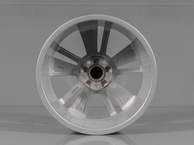 ŠKODA SUPERB 8,0x18 5x112 ET44 3V0601025AD/HA ORIGINÁLNÍ ALU KOLA