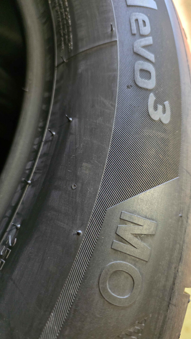 255/50 R18 106Y XL LETNÍ PNEU HANKOOK, OE MERCEDES, EAN: 8808563427478