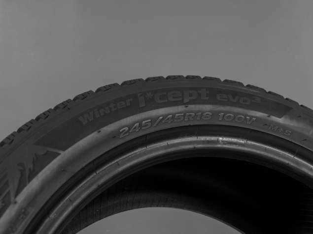 HANKOOK WINTER ICEPT EVO 3 245/45 R18 100V ZIMNÍ PNEUMATIKY 8808563565835