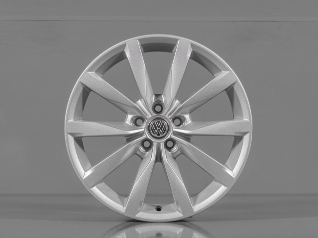 VOLKSWAGEN 7,0x17 5x100 ET49 5G0601025 HB ORIGINÁLNÍ ALU KOLA