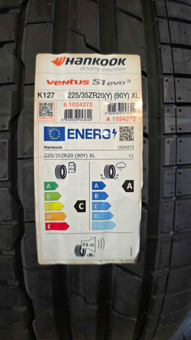 225/35 R20 90Y XL LETNÍ PNEU HANKOOK VENTUS S1 EVO³, EAN: 8808563453644