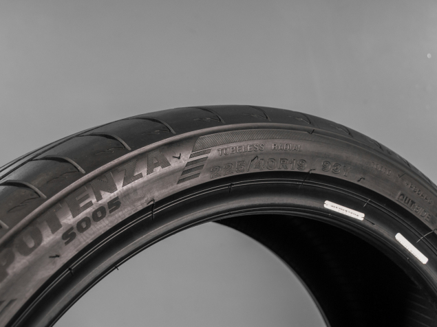 BRIDGESTONE POTTENZA S005 XL 225/40 R19 93Y 3286341318913 LETNÍ PNEUMATIKY