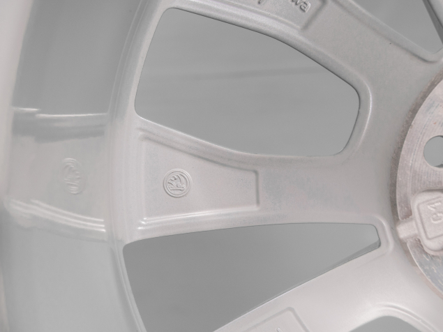 ŠKODA KAROQ 4x4 OD 2017, 57A601025G, 565071499H 8Z8, 225/45 R19, 5x112, ORIGINÁLNÍ LETNÍ ALU SADA