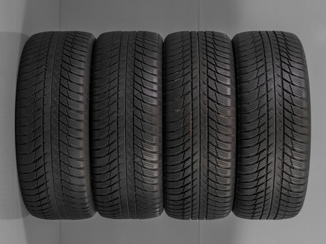 BRIDGESTONE BLIZZAK LM001 XL 225/50 R17 98H 3286340922210 ZIMNÍ PNEUMATIKY