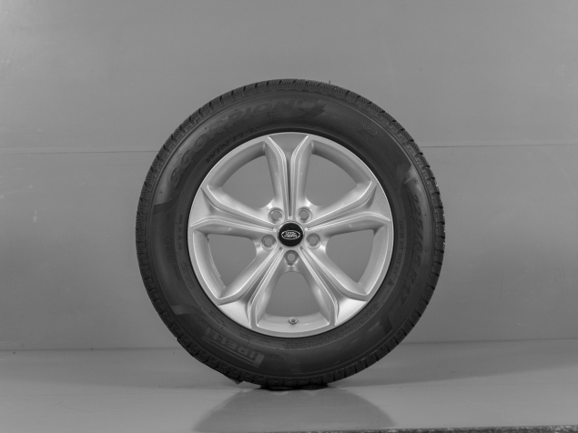 LAND ROVER DISCOVERY SPORT NOVÁ ORIGINÁLNÍ ZIMNÍ SADA R17