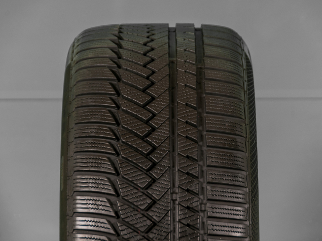 255/40 R19 100V POUŽITÉ ZIMNÍ PNEU CONTINENTAL