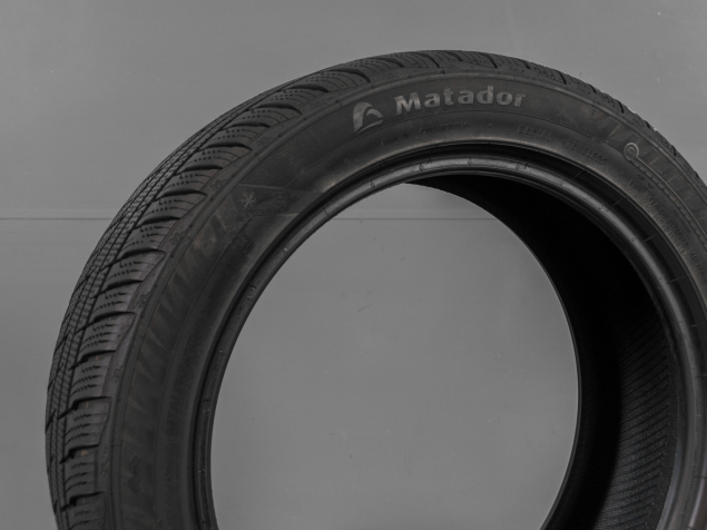 MATADOR SIBIR SNOW MP92 XL 245/45 R18 100V 4050496589554 ZIMNÍ PNEUMATIKY