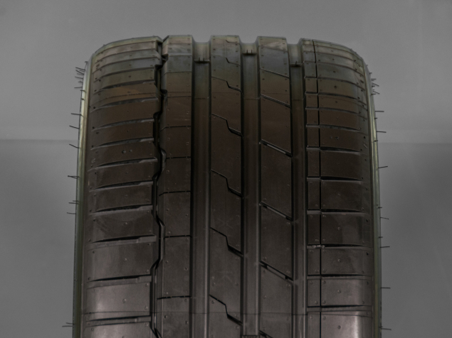 Pneumatiky Hankook K127 Ventus S1 evo3 255/30 R20 Letní