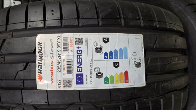 NOVÉ LETNÍ PNEUMATIKY HANKOOK 235/45 R19, EAN: 8808563457727
