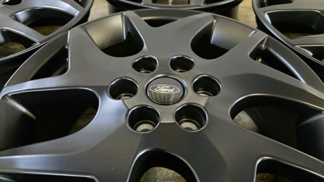 Nová alu kola Ford Custom R17
