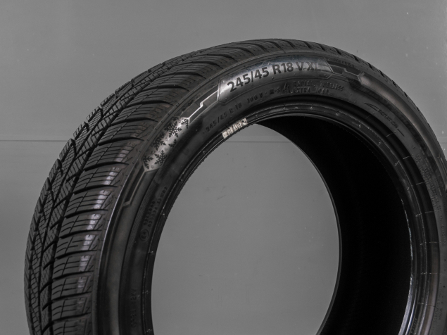 ZIMNÍ PNEUMATIKY R18 BARUM 245/45/18 100V, 4KS (1150T)