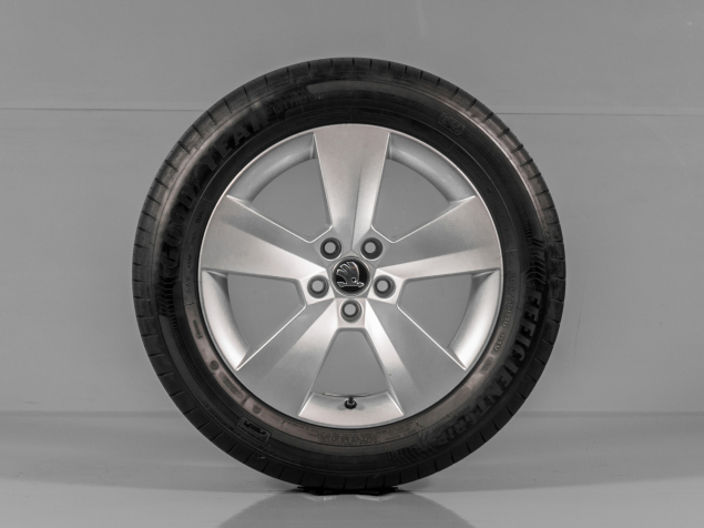 ŠKODA SCALA, 657601025, R16, ROZTEČ 5x100, ORIGINÁLNÍ LETNÍ SADA ORION