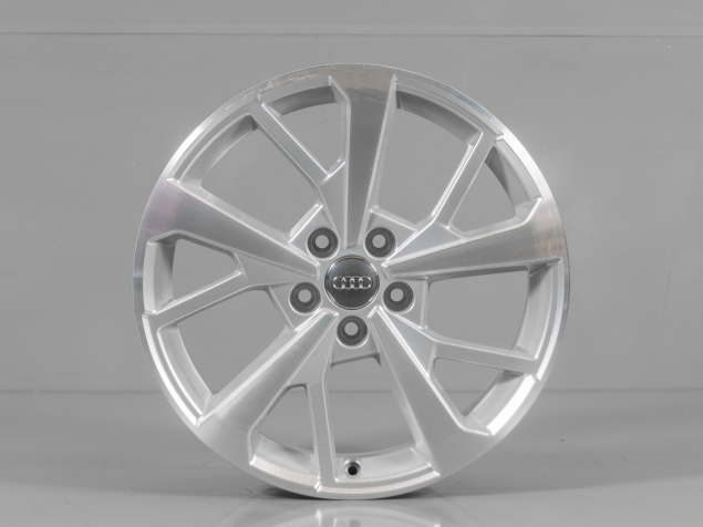 AUDI Q3 7,0X18 5X112 ET43 82A601025J ORIGINÁLNÍ ALU KOLA