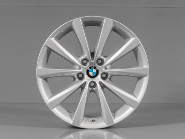 BMW 7er 8,0x18 5x112 ET30 6867338 TPMS ORIGINÁLNÍ POUŽITÁ ALU KOLA