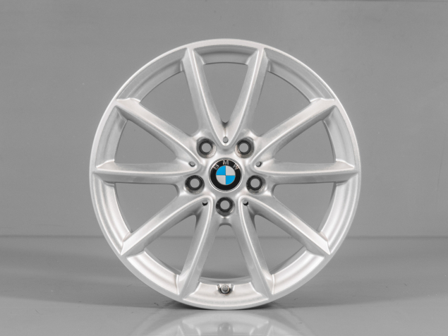 BMW X1 7,5x18 5x112 ET52 6856061 ORIGINÁLNÍ ALU KOLA POUŽITÁ