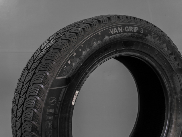 SEMPERIT VAN-GRIP 3 215/65 R16C 109/107R 4024067004227 ZIMNÍ PNEUMATIKY