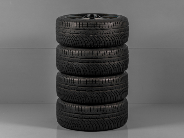 FORD MUSTANG, FR3C-1007-FC, 255/40 R19, TPMS, ORIGINÁLNÍ ZIMNÍ ALU SADA