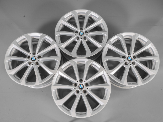BMW X7 8,5x20 5x112 ET35 6880688 ORIGINÁLNÍ DEMO ALU KOLA