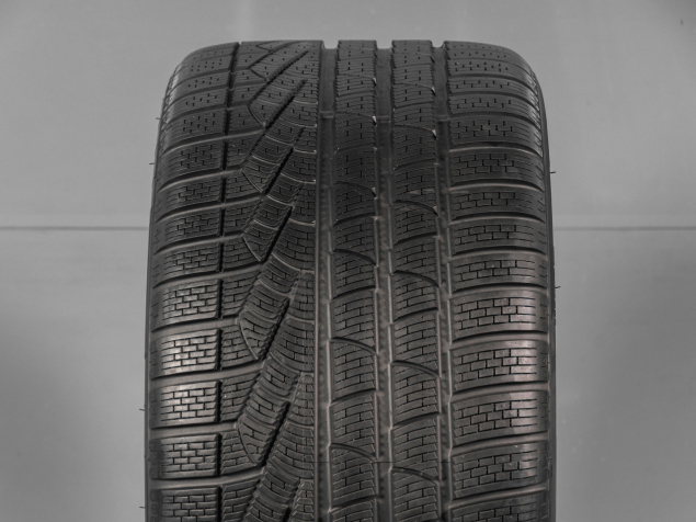 PIRELLI SOTTOZERO WINTER 240 295/35 R19 100V 8019227186444 ZIMNÍ PNEUMATIKY