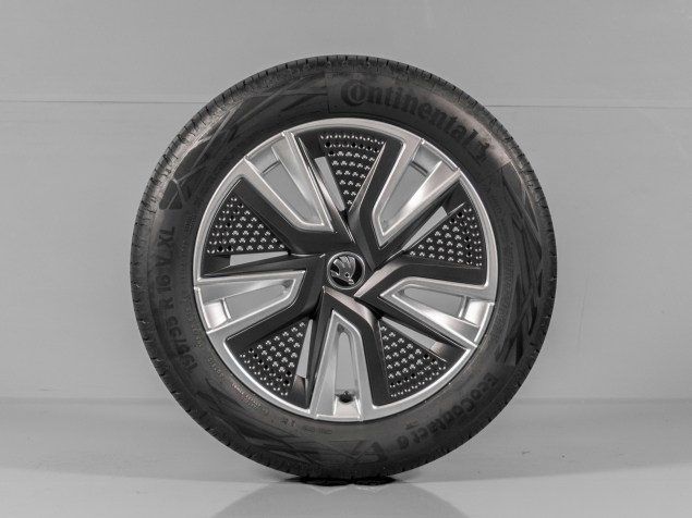 ŠKODA FABIA IV, 6VA601025, R16, 5x100, ORIGINÁLNÍ LETNÍ SADA