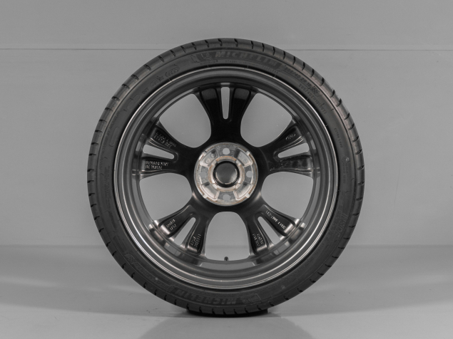FORD FIESTA MK8 H1BJ-1007-E1A 205/40 R18 4x108 TPMS ORIGINÁLNÍ LETNÍ ALU SADA